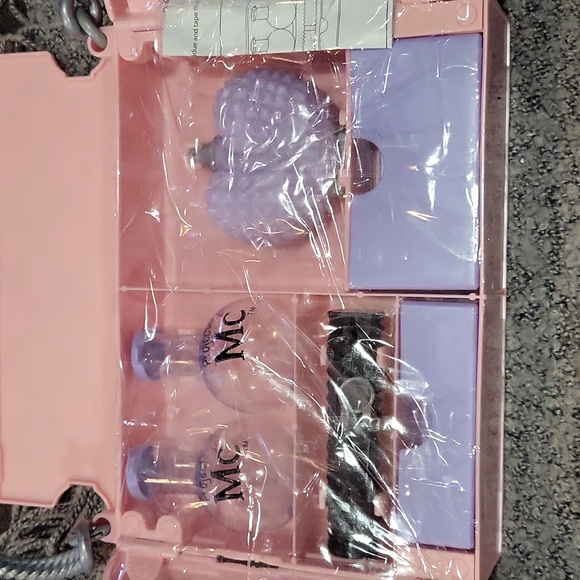 MGA Project Mc2 Spy Bag - Picture 7 of 13